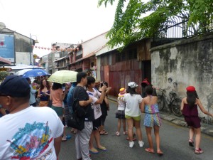 Lots of tourists, spot Helen!