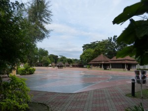 Deserted craft market